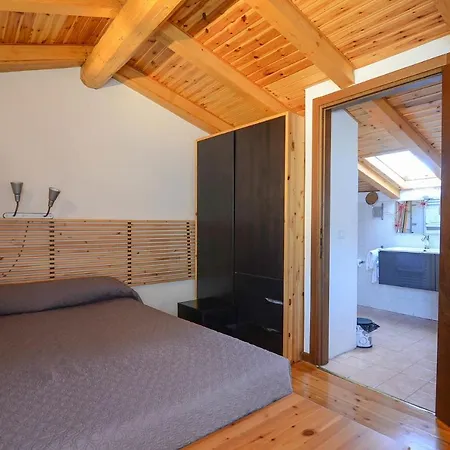Sleeps 4 Air Con Wifi *
